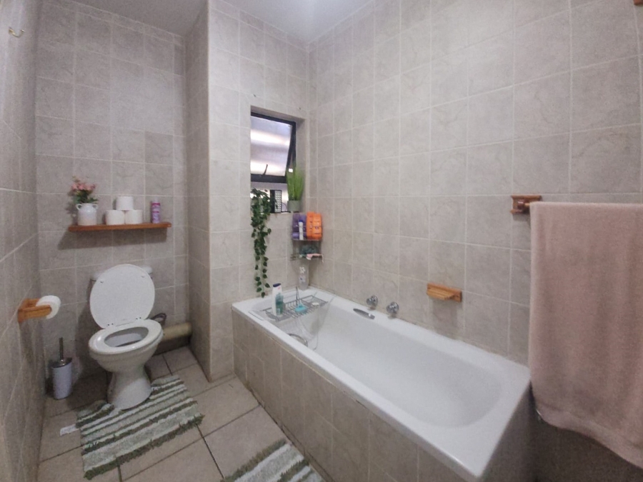 2 Bedroom Property for Sale in Die Bult North West
